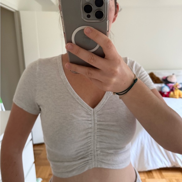 Wilfred Ruched Crop Top - Picture 3 of 4